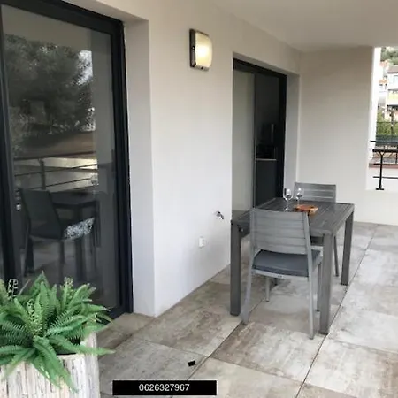 Spacieux T3 Proche Port De Porto Vecchio アパート ポルトヴェッキオ